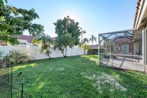 1043 Laguna Springs Drive Weston FL 33326