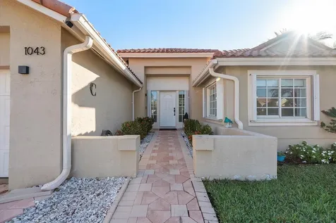 1043 Laguna Springs Drive Weston FL 33326