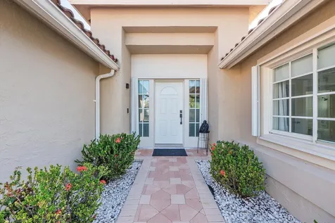 1043 Laguna Springs Drive Weston FL 33326