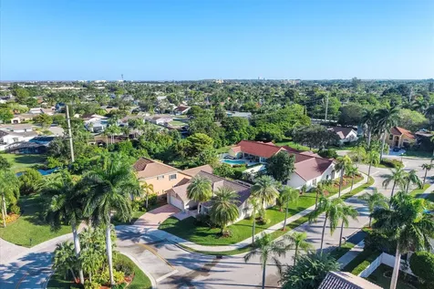 1043 Laguna Springs Drive Weston FL 33326