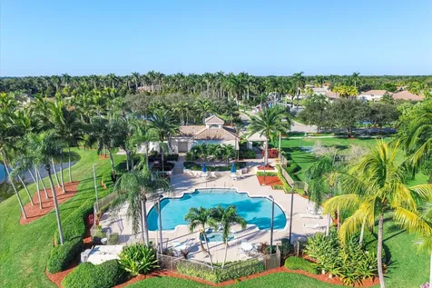 1043 Laguna Springs Drive Weston FL 33326