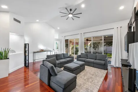 1043 Laguna Springs Drive Weston FL 33326