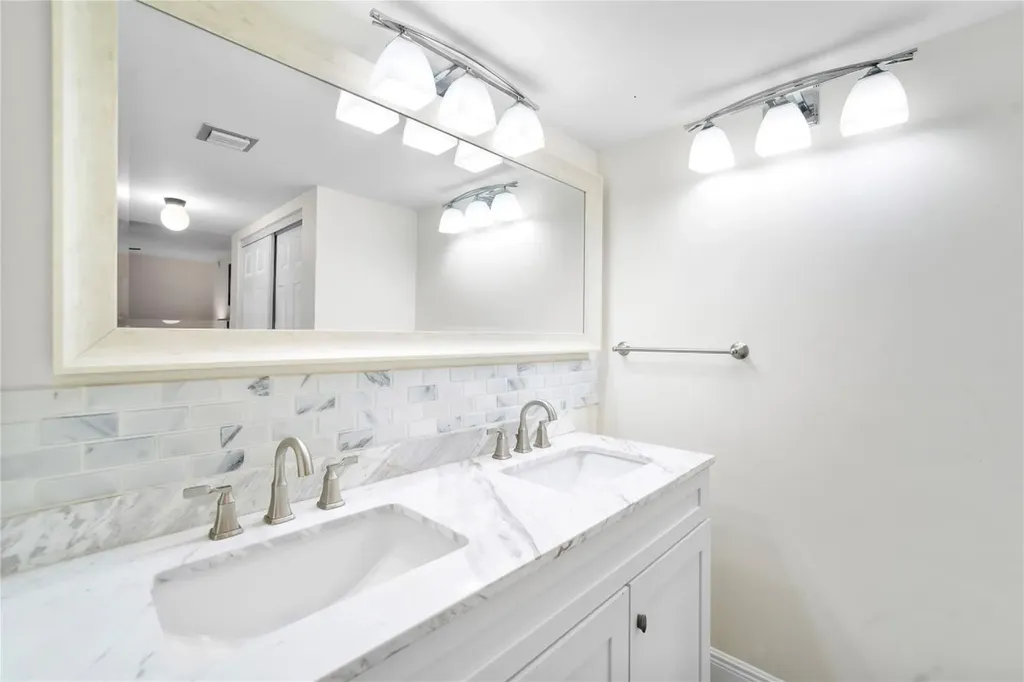 11205 Green Lake 204 Drive Boynton Beach FL 33437