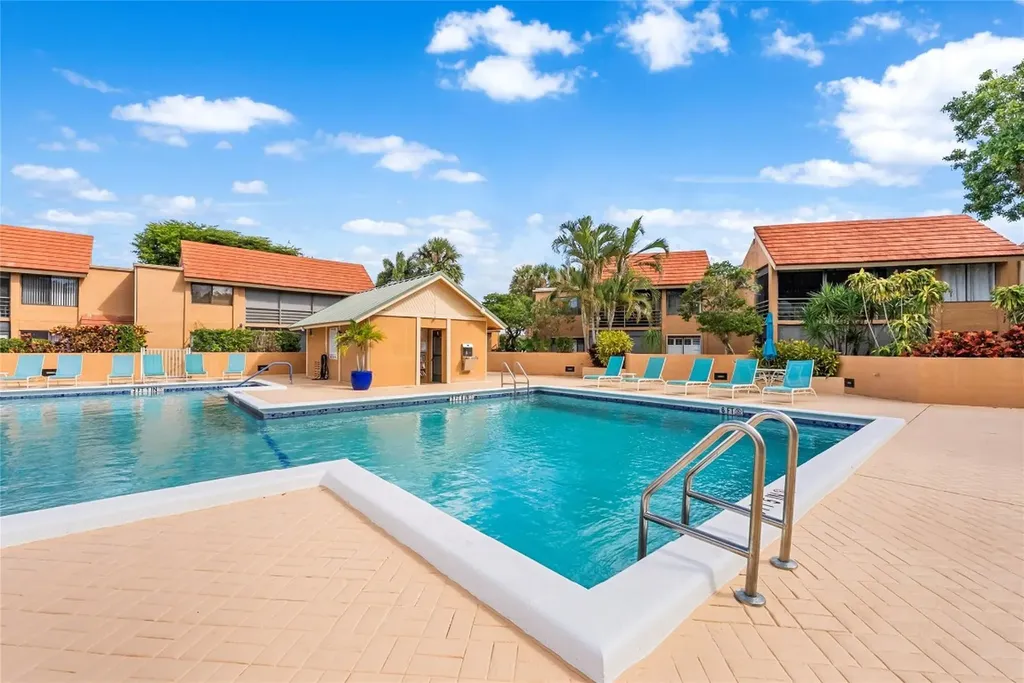 11205 Green Lake 204 Drive Boynton Beach FL 33437