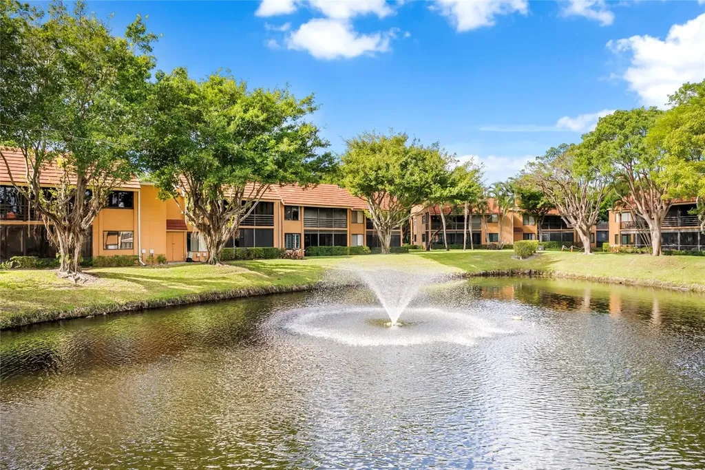 11205 Green Lake 204 Drive Boynton Beach FL 33437