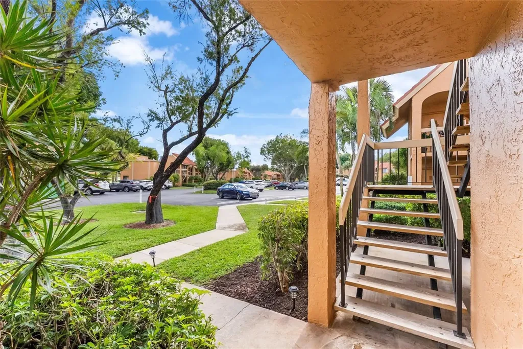 11205 Green Lake 204 Drive Boynton Beach FL 33437