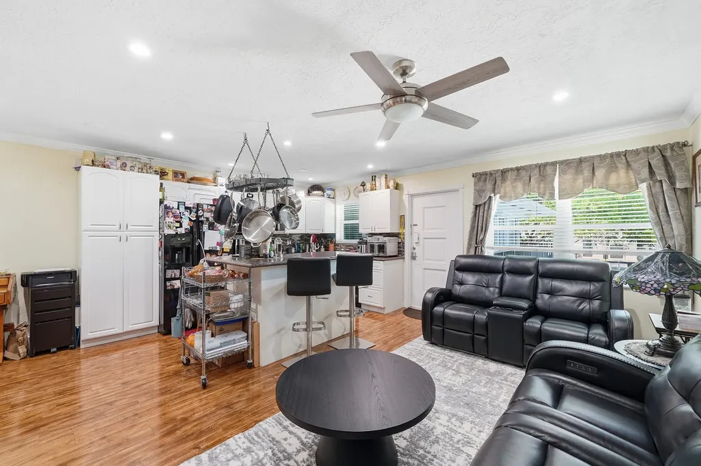 3510 Harrison Street Hollywood FL 33021