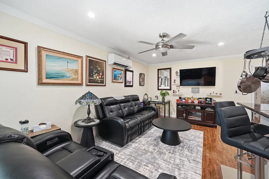3510 Harrison Street Hollywood FL 33021