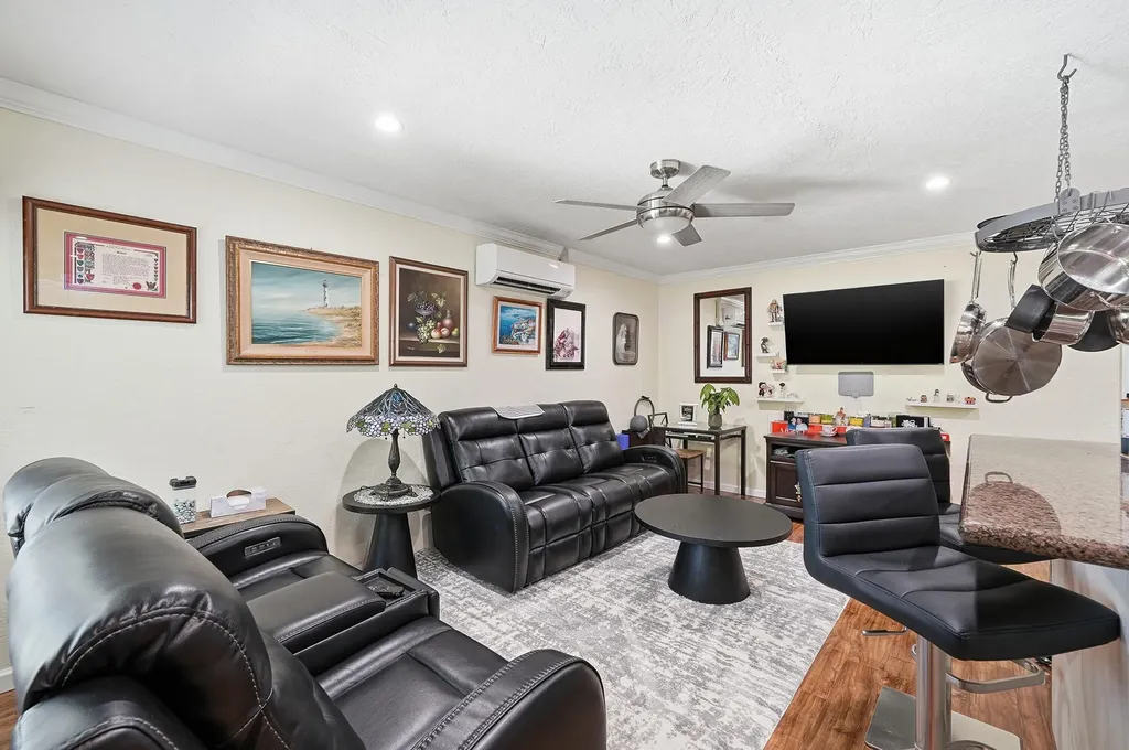 3510 Harrison Street Hollywood FL 33021