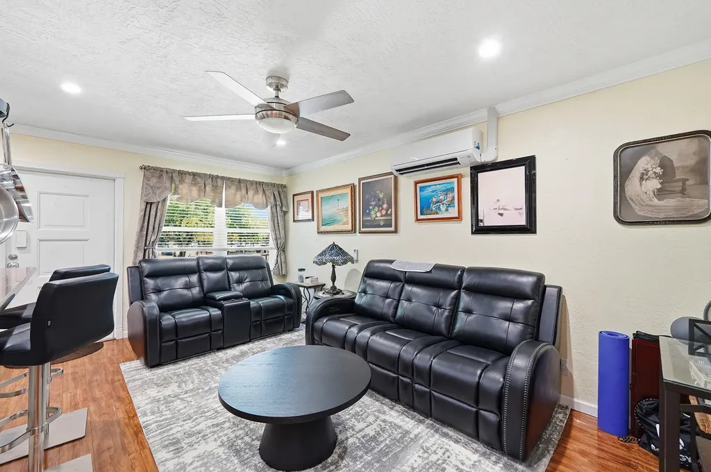 3510 Harrison Street Hollywood FL 33021