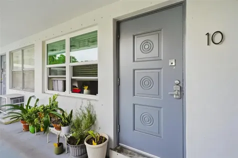 3510 Harrison Street Hollywood FL 33021