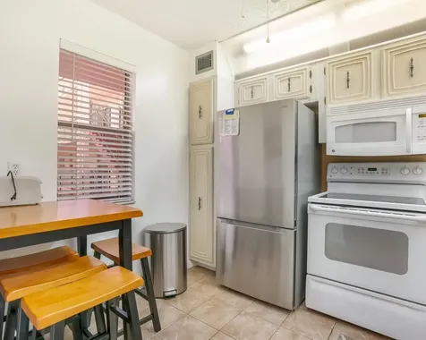 2851 Somerset Drive Lauderdale Lakes FL 33311