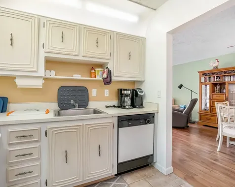 2851 Somerset Drive Lauderdale Lakes FL 33311