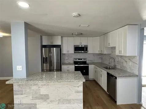 7968 SW 7th Street North Lauderdale FL 33068