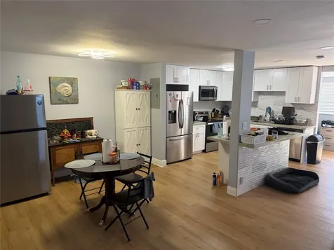 7968 SW 7th Street North Lauderdale FL 33068