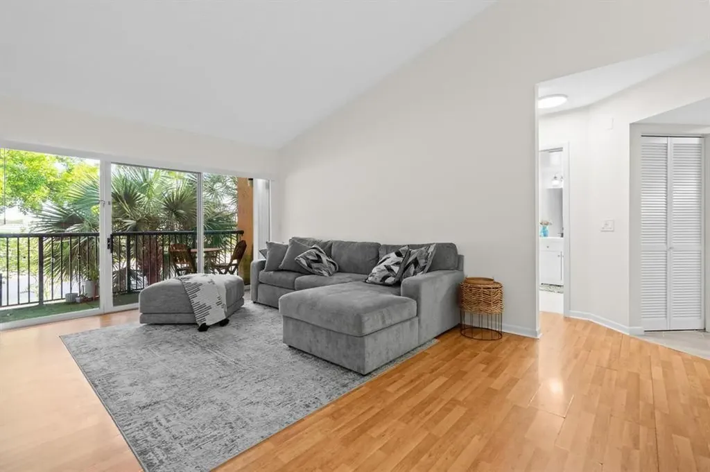 8851 S Wiles Road Coral Springs FL 33067