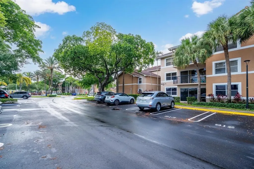 8851 S Wiles Road Coral Springs FL 33067