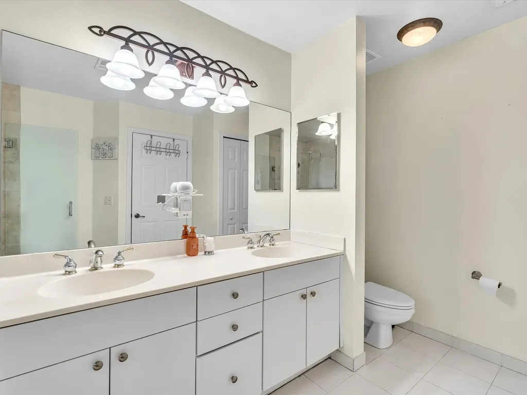 1449 Banyan Circle Pompano Beach FL 33069