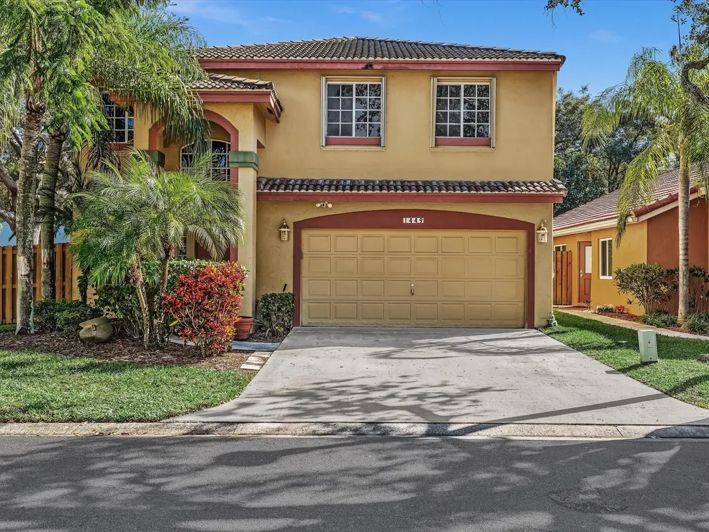 1449 Banyan Circle Pompano Beach FL 33069