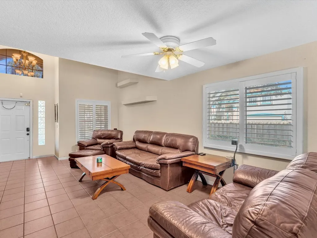 1449 Banyan Circle Pompano Beach FL 33069