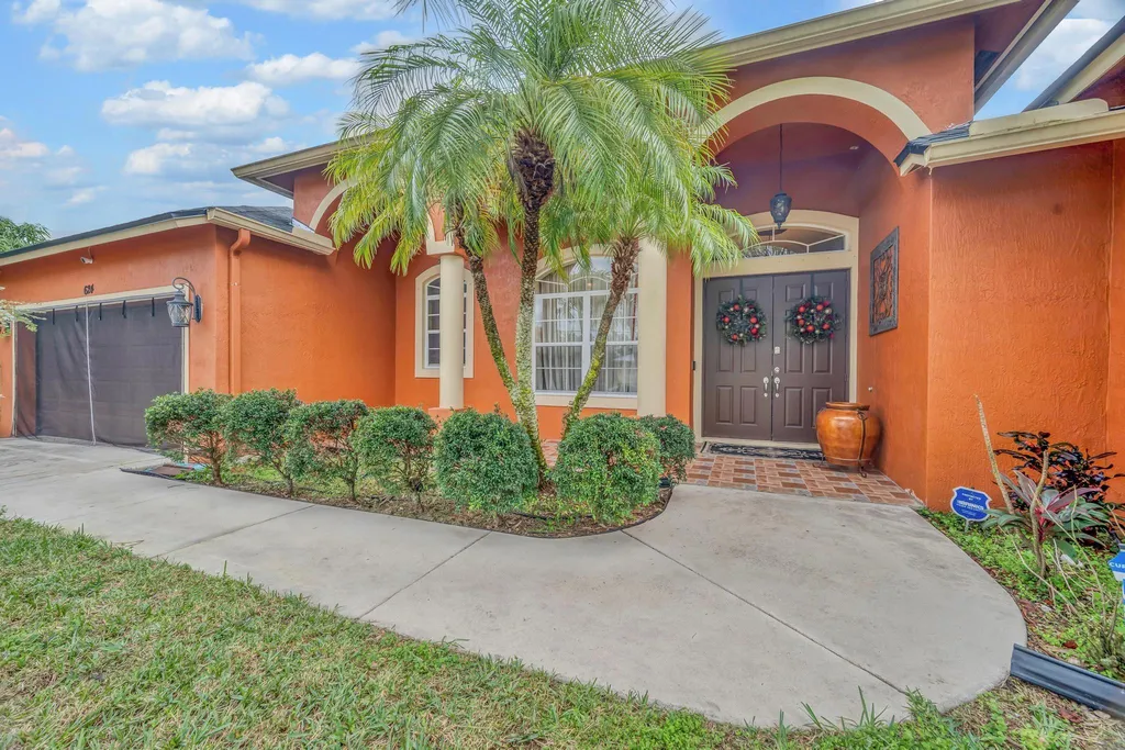 624 SW Nichols Terrace Port St Lucie FL 34953