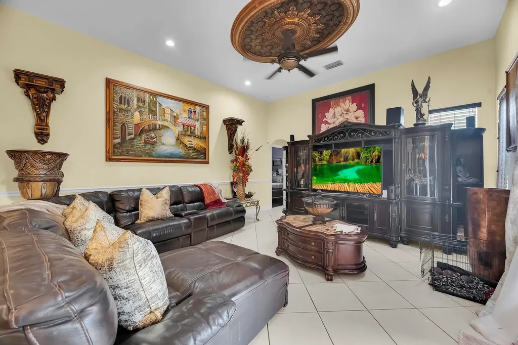 624 SW Nichols Terrace Port St Lucie FL 34953