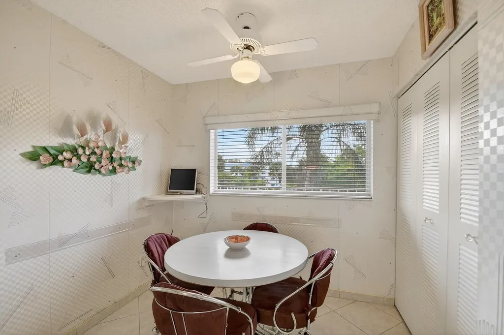 4735 Lucerne Lakes Boulevard Lake Worth FL 33467
