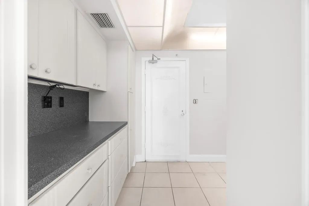 3333 NE 34th Street Fort Lauderdale FL 33308