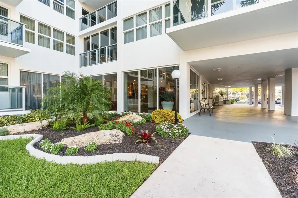 3333 NE 34th Street Fort Lauderdale FL 33308