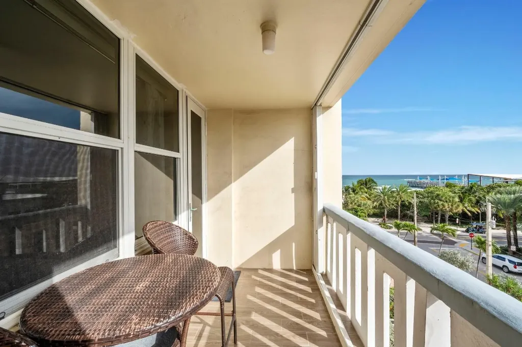 305 N Pompano Beach Boulevard Pompano Beach FL 33062