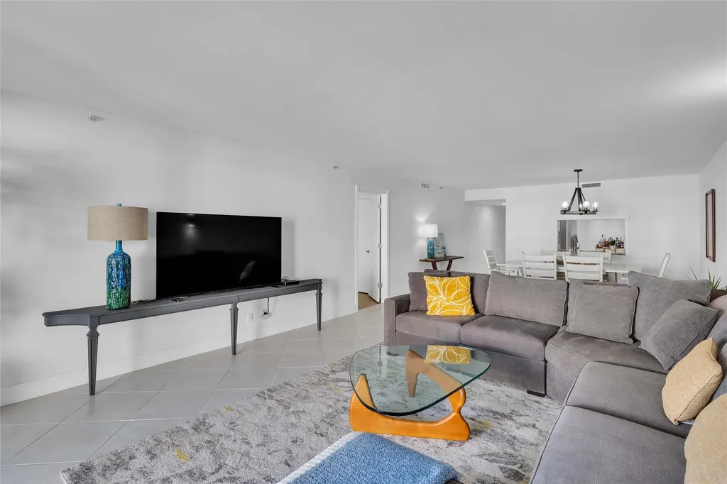 1167 Hillsboro Mile Hillsboro Beach FL 33062