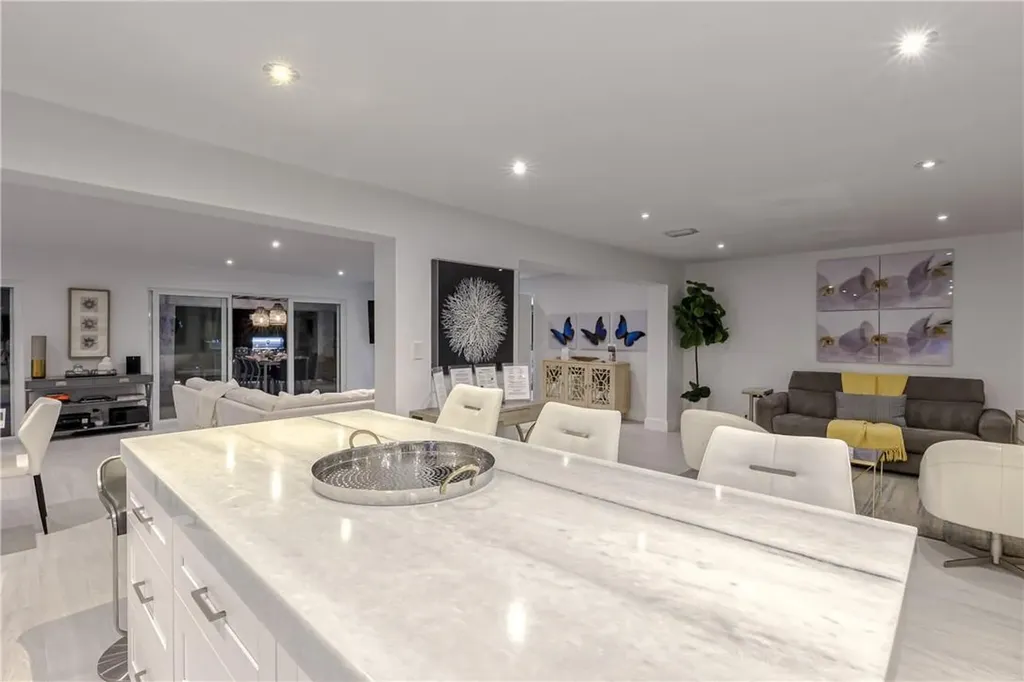 1800 SE Admirals Way Fort Lauderdale FL 33316