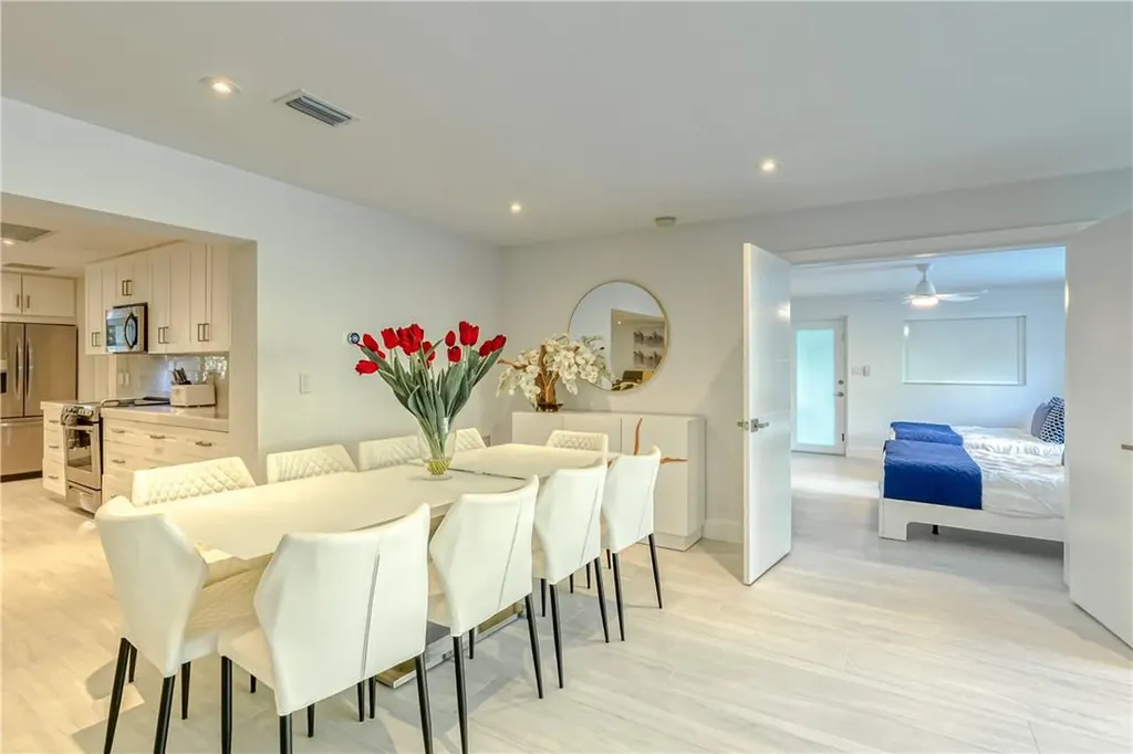 1800 SE Admirals Way Fort Lauderdale FL 33316