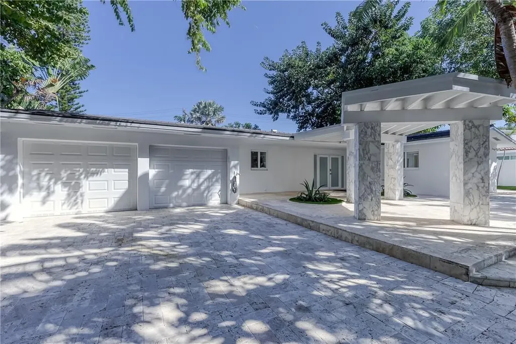 1800 SE Admirals Way Fort Lauderdale FL 33316
