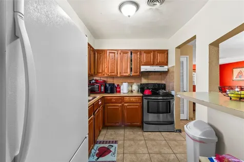 820 NW 38th Avenue Lauderhill FL 33311