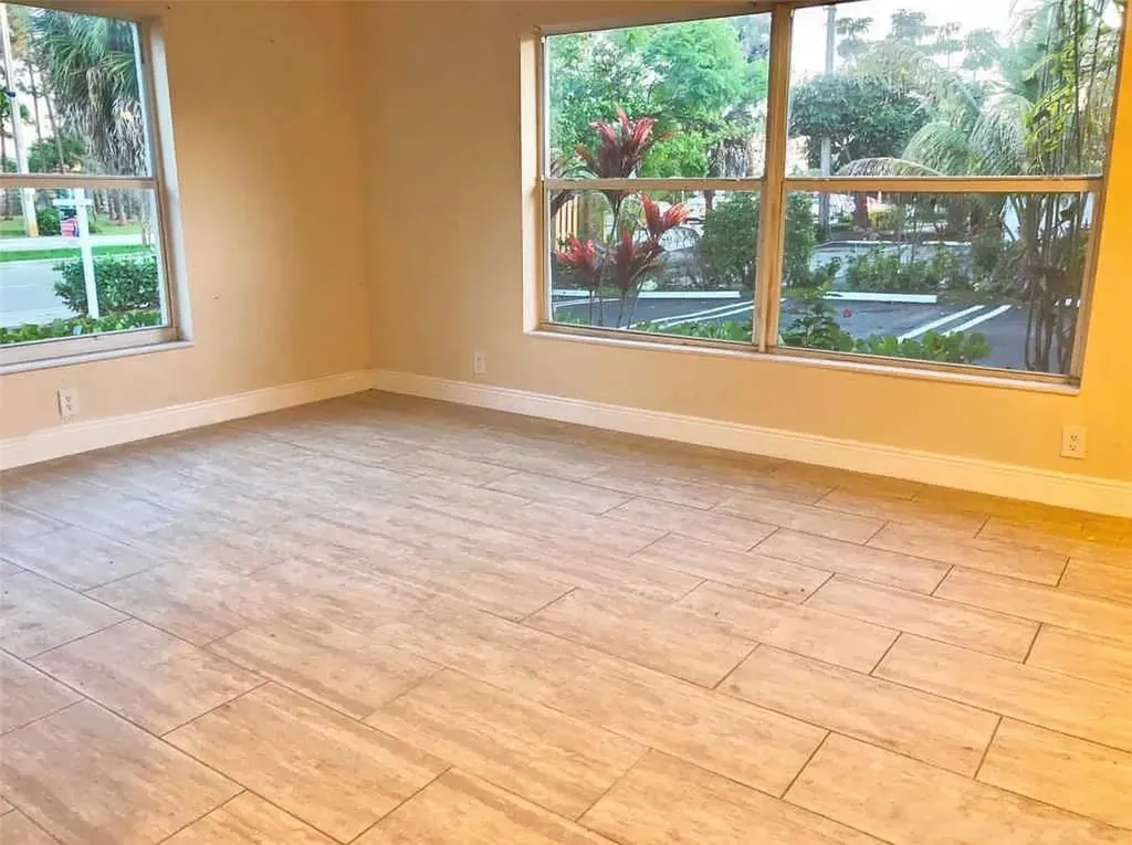 3502 Riverside Drive Coral Springs FL 33065