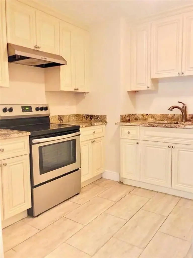 3502 Riverside Drive Coral Springs FL 33065