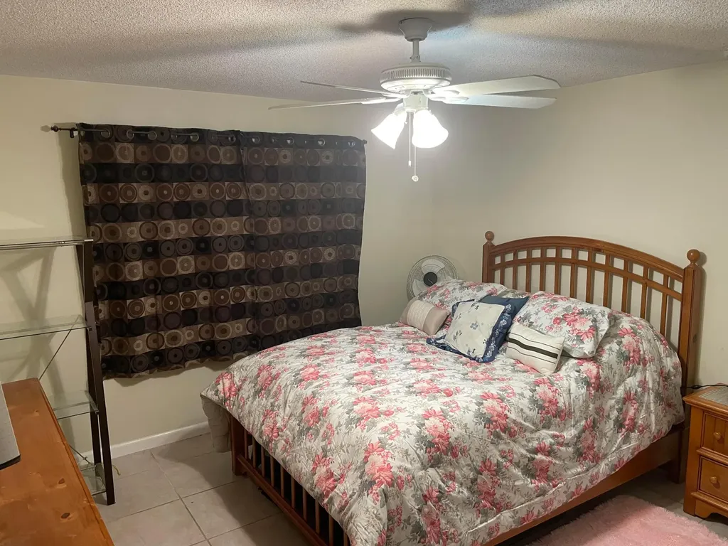 5300 Washington Street Hollywood FL 33021
