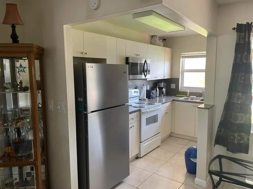 5300 Washington Street Hollywood FL 33021