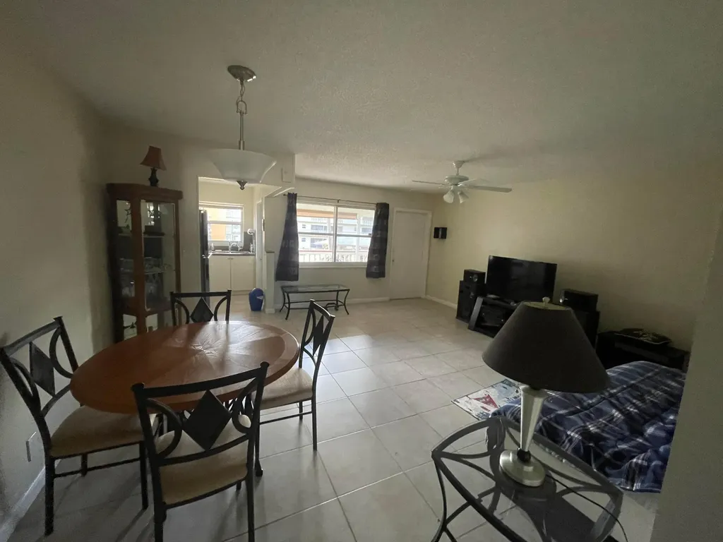 5300 Washington Street Hollywood FL 33021