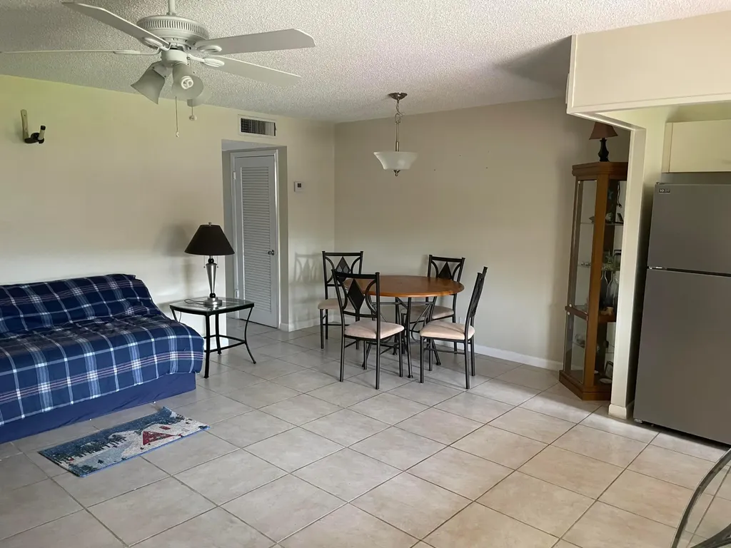 5300 Washington Street Hollywood FL 33021