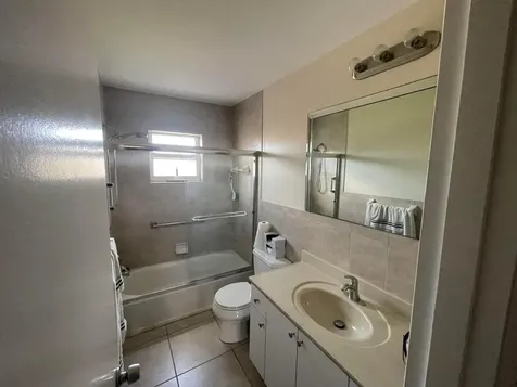 5300 Washington Street Hollywood FL 33021