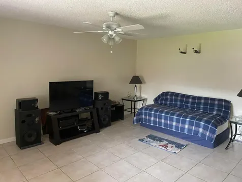 5300 Washington Street Hollywood FL 33021