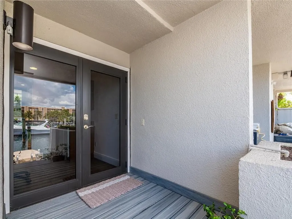 33 Port Side Drive Fort Lauderdale FL 33316