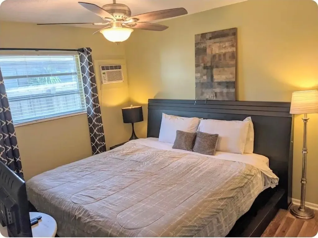 2225 NE 14th Avenue Fort Lauderdale FL 33305