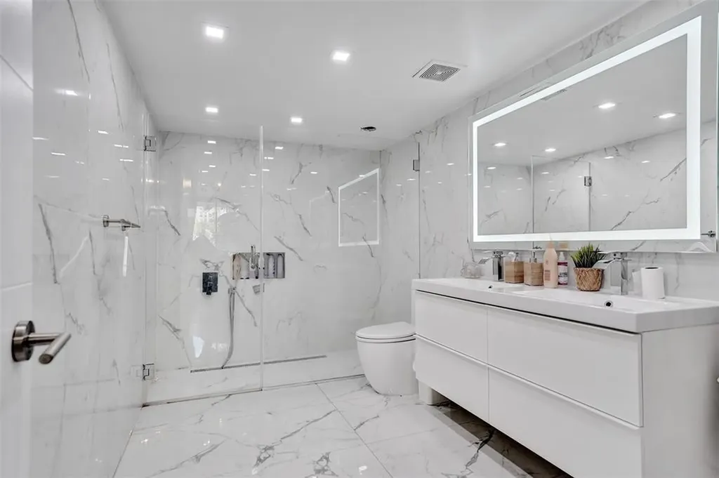 2801 NE 183rd Street Aventura FL 33160
