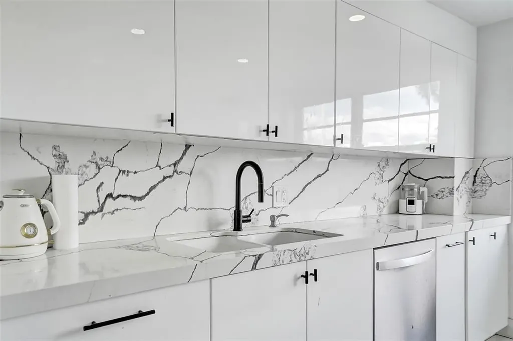 2801 NE 183rd Street Aventura FL 33160
