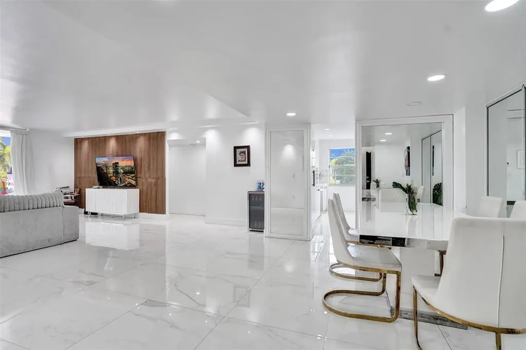 2801 NE 183rd Street Aventura FL 33160