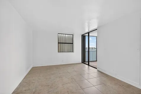 117 Lake Emerald Drive Oakland Park FL 33309