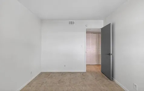 117 Lake Emerald Drive Oakland Park FL 33309